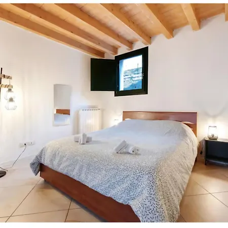 Lakely Nest Sale Marasino